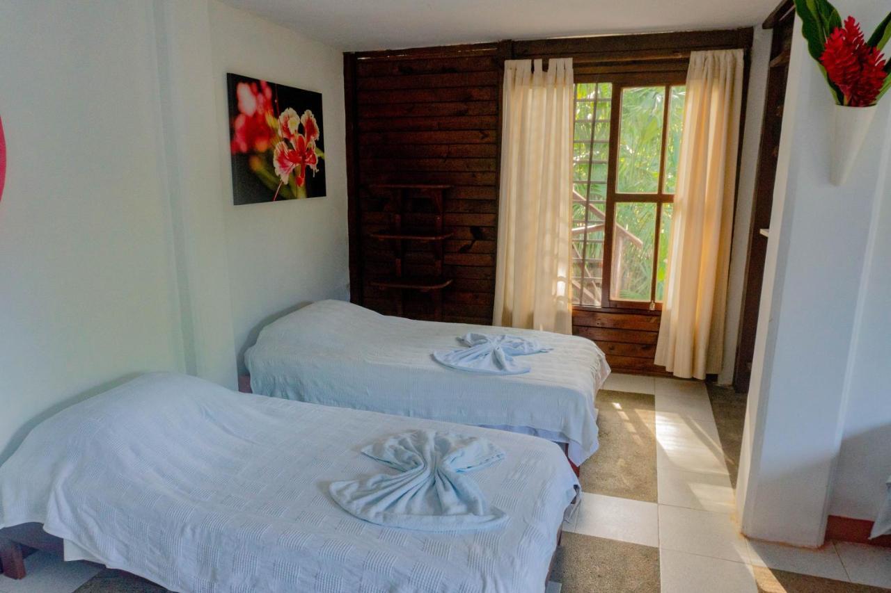 Los Robles Capurgana Hotel Eksteriør billede