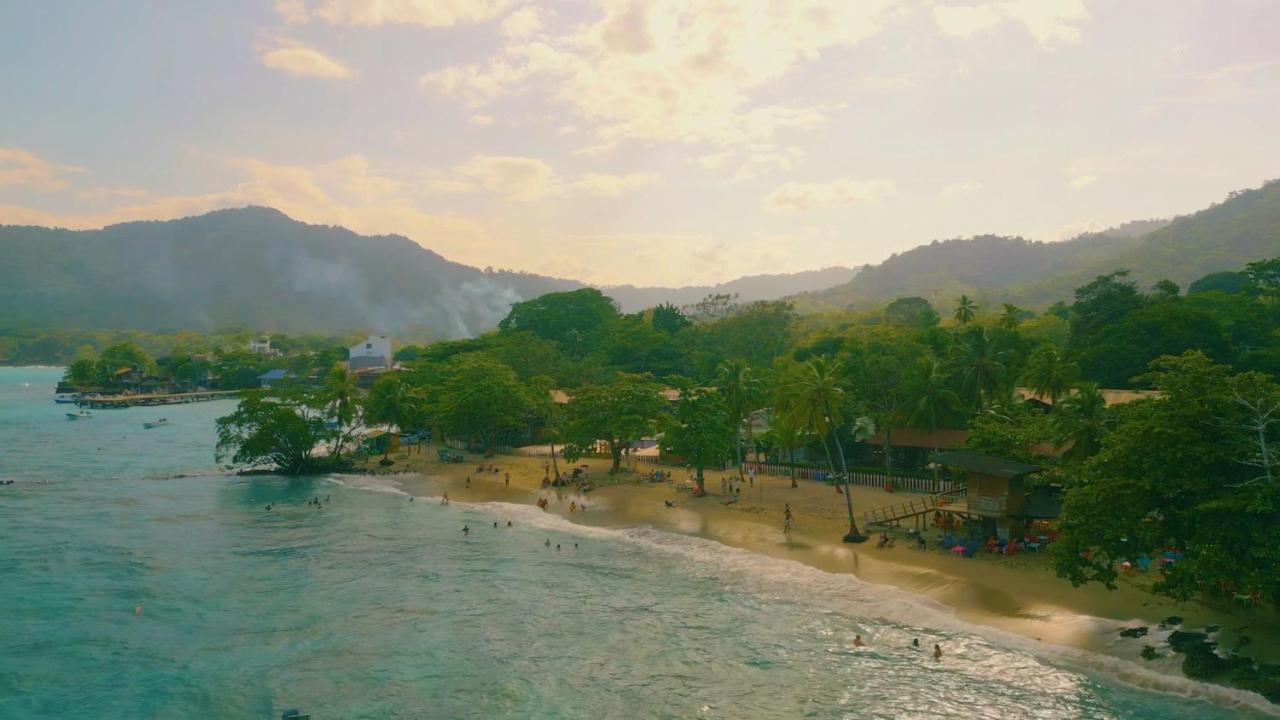 Los Robles Capurgana Hotel Eksteriør billede